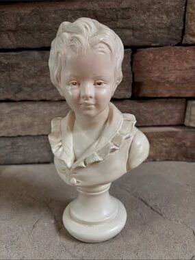 Alexander Backer vintage made in USA little boy bust